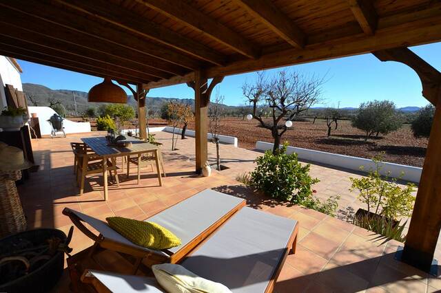 OLV2146: Country house for Sale in Uleila del Campo, Almería
