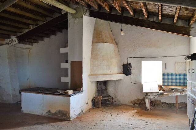 OLV0727: Cortijo for Sale in Uleila del Campo, Almería