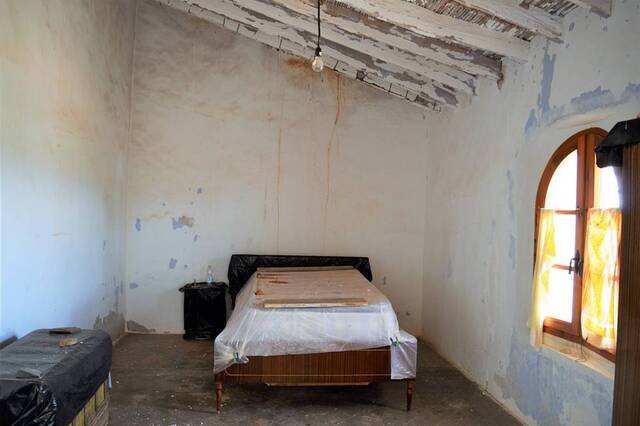 OLV0727: Cortijo for Sale in Uleila del Campo, Almería