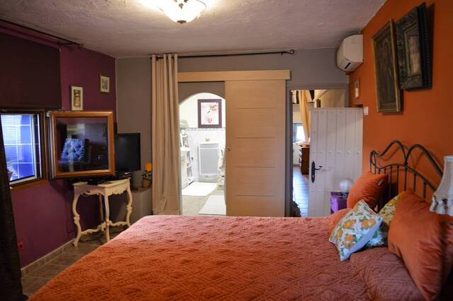 OLV1881: Cortijo for Sale in Sorbas, Almería