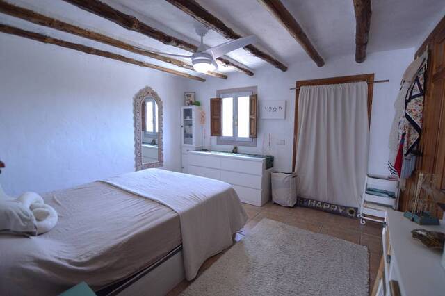 OLV2179: Commercial property for Sale in Lubrin, Almería