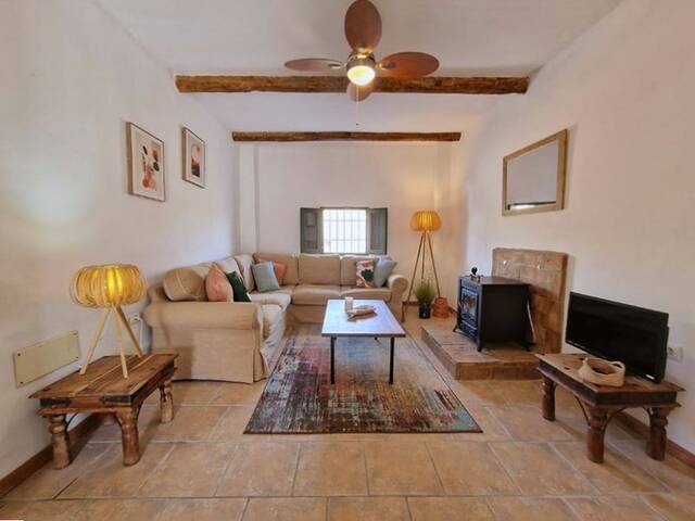 OLV2179: Commercial property for Sale in Lubrin, Almería