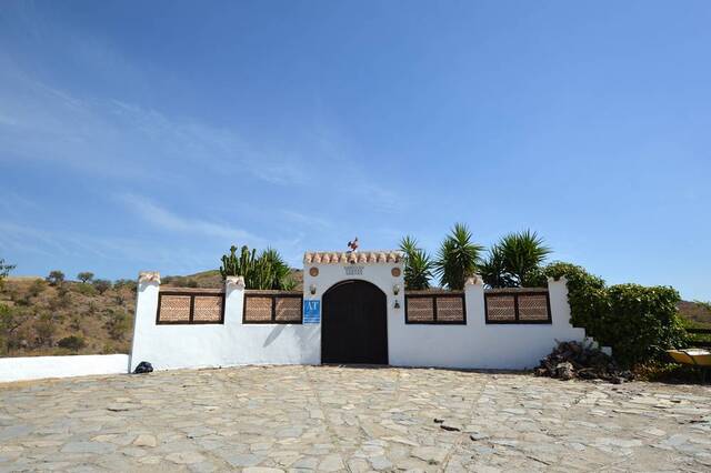 OLV2179: Commercial property for Sale in Lubrin, Almería