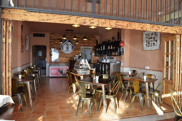 OLV2184: Commercial property for Sale in Mojácar, Almería