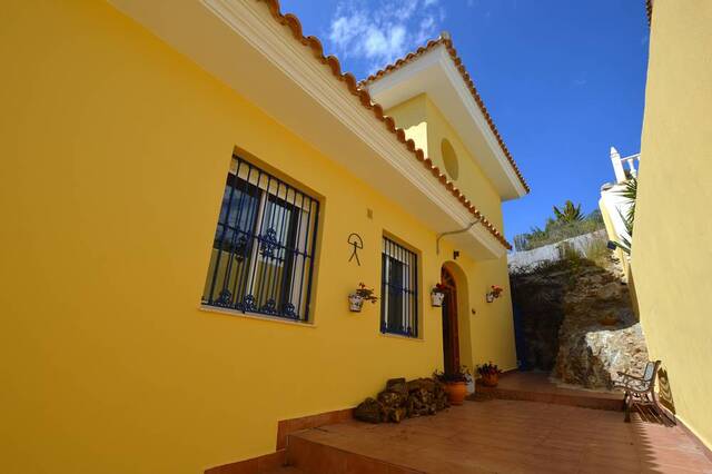 OLV2167: Villa for Sale in El Pinar de Bédar, Almería