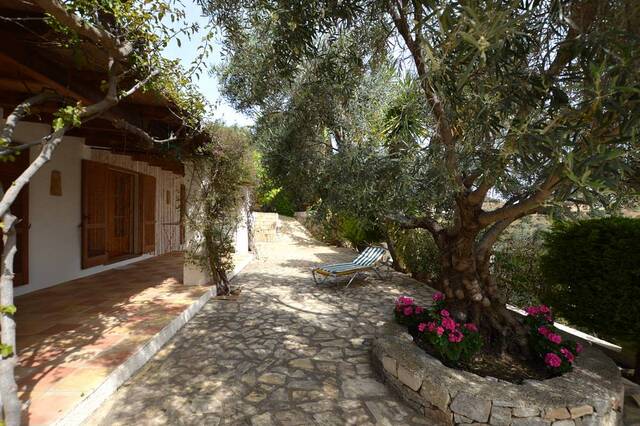 OLV2164: Villa for Sale in El Pinar de Bédar, Almería