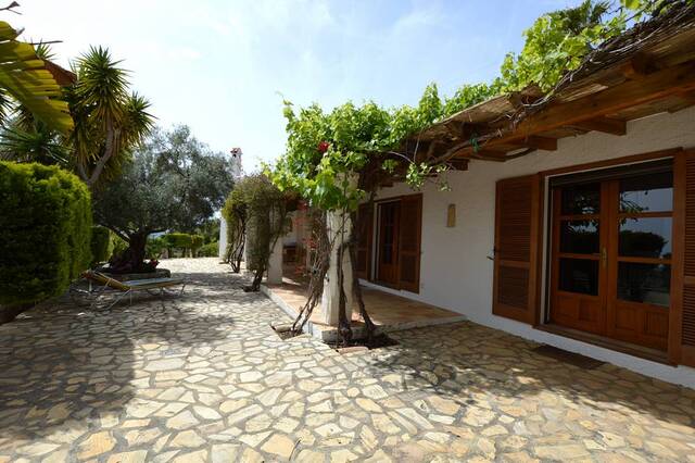 OLV2164: Villa for Sale in El Pinar de Bédar, Almería
