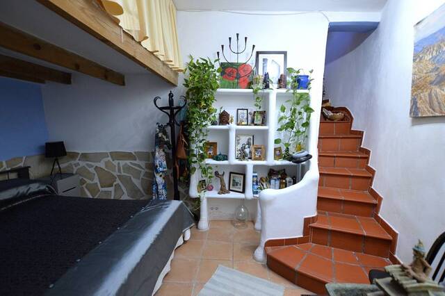 OLV2201: Country house for Sale in El Pocico (Lubrin), Almería