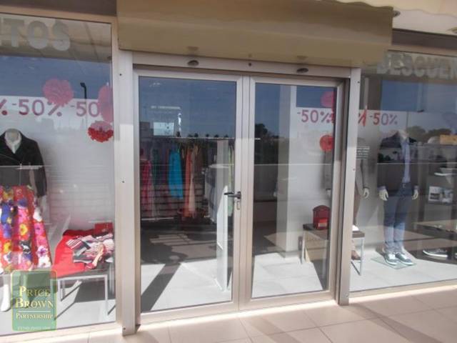 C646: Commercial property for Sale in Mojácar, Almería