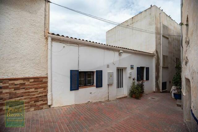 LV822: Villa for Sale in Turre, Almería