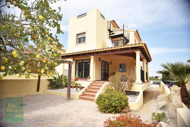 DV1570: Villa for Sale in Vera, Almería