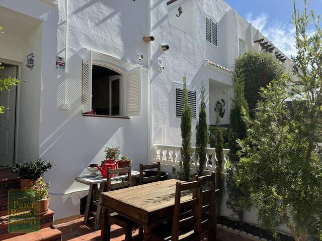 LV852: Villa for Sale in Mojácar, Almería