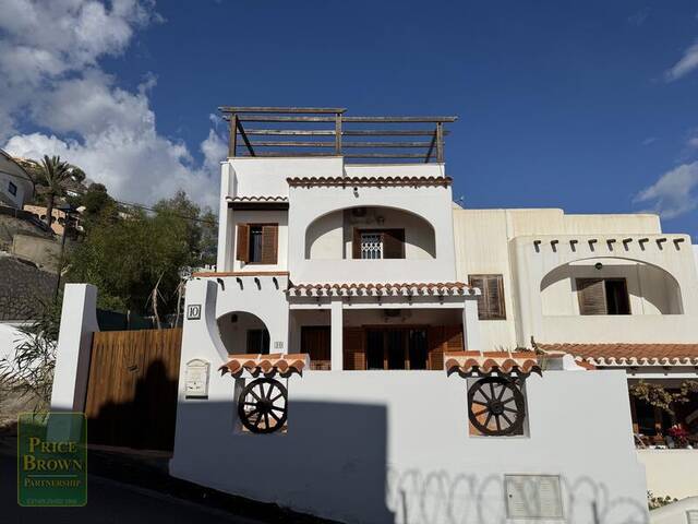 LV858: Villa for Sale in Mojácar, Almería