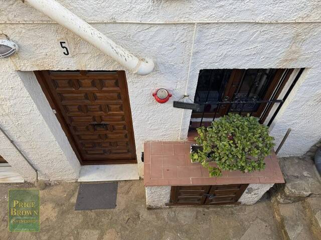 LV860: Apartment for Sale in Turre, Almería