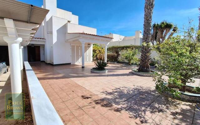 PBC423: Villa for Sale in Mojácar, Almería