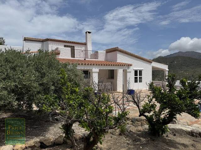 DV1590: Villa for Sale in El Cortijo Grande, Almería