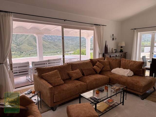 DV1590: Villa for Sale in El Cortijo Grande, Almería