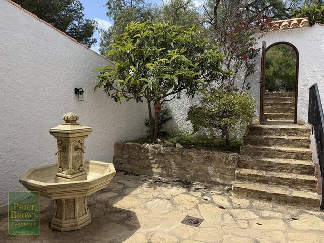 DV1590: Villa for Sale in El Cortijo Grande, Almería