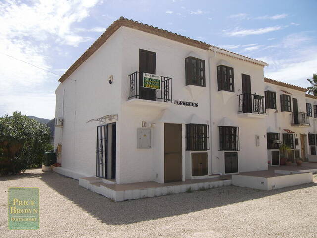 LV854: Villa for Sale in El Cortijo Grande, Almería