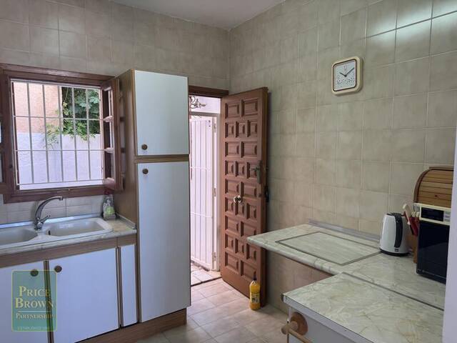 LV863: Villa for Sale in Mojácar, Almería
