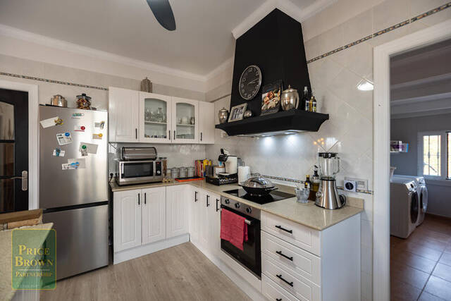 DV1566: Villa for Sale in Turre, Almería