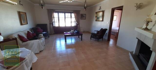 PBK2003: Villa for Sale in Los Gallardos, Almería