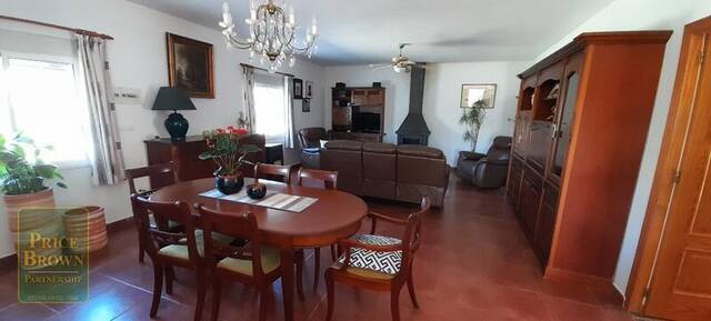 PBK2003: Villa for Sale in Los Gallardos, Almería
