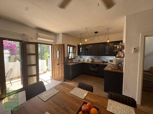 LV864: Villa for Sale in Mojácar, Almería