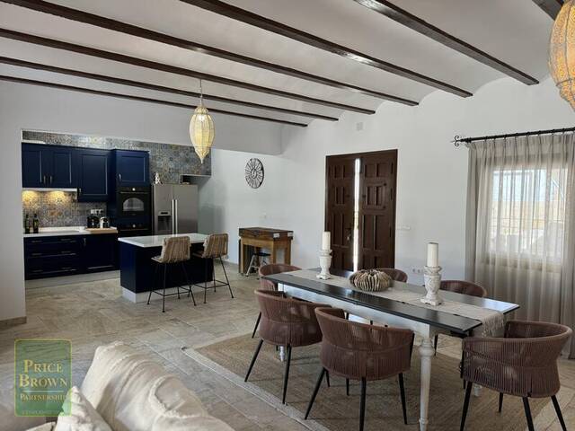 DV1574: Cortijo for Sale in Mojácar, Almería