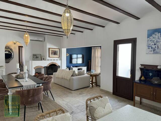 DV1574: Cortijo for Sale in Mojácar, Almería