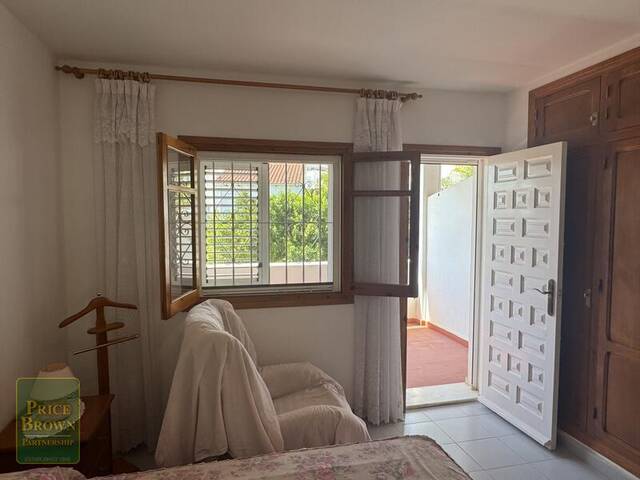 LV868: Villa for Sale in Mojácar, Almería