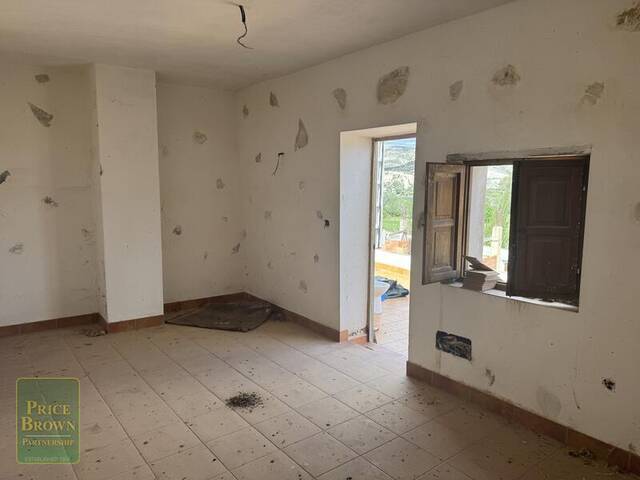 LV867: Villa for Sale in La Huelga, Almería