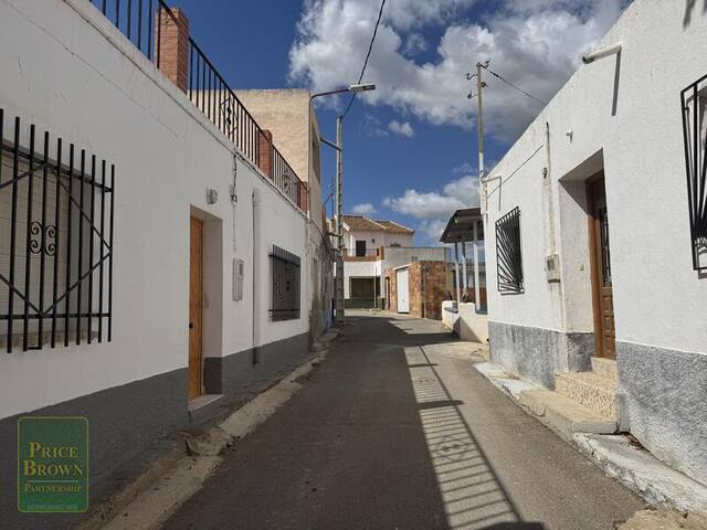 LV867: Villa for Sale in La Huelga, Almería