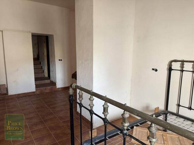 LV867: Villa for Sale in La Huelga, Almería