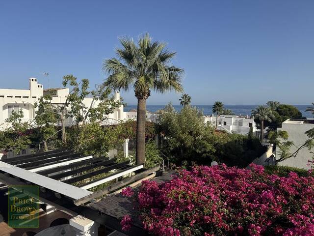 LV870: Villa for Sale in Mojácar, Almería