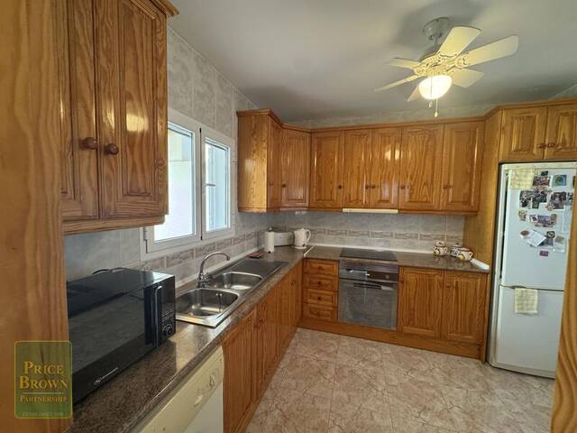 LV869: Villa for Sale in Mojácar, Almería