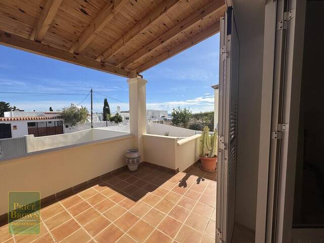 LV869: Villa for Sale in Mojácar, Almería
