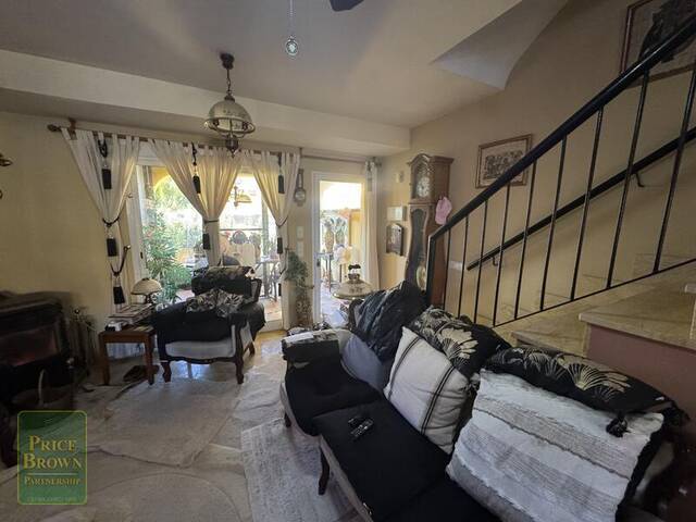 LV876: Villa for Sale in Vera Playa, Almería