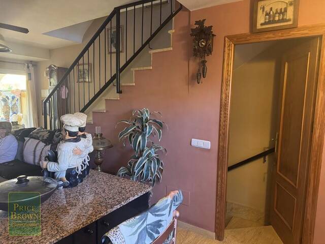 LV876: Villa for Sale in Vera Playa, Almería