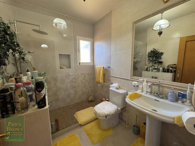 LV876: Villa for Sale in Vera Playa, Almería