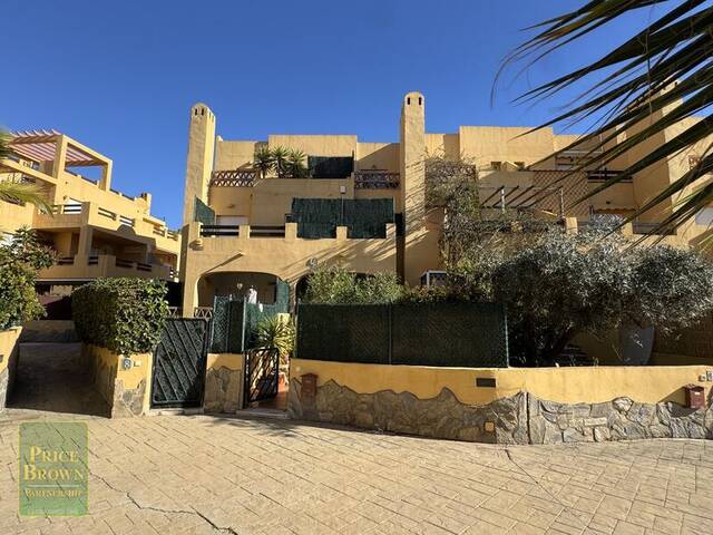 LV876: Villa for Sale in Vera Playa, Almería