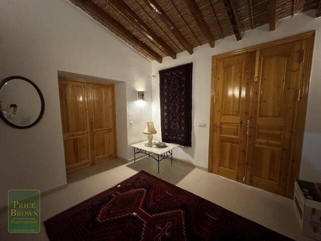 DV1607: Cortijo for Sale in Aljariz, Almería DV1607: Cortijo for Sale in Aljariz, Almería