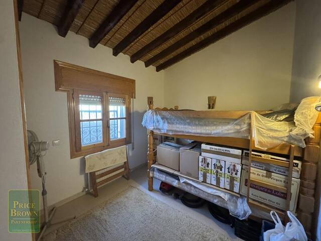DV1607: Cortijo for Sale in Aljariz, Almería DV1607: Cortijo for Sale in Aljariz, Almería