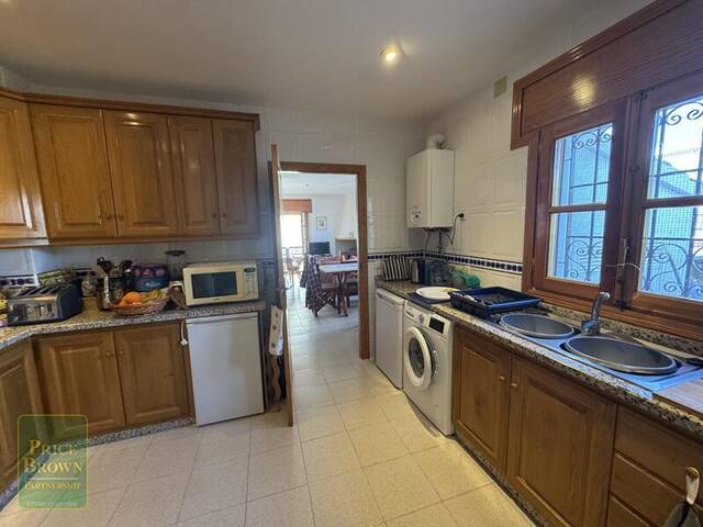 DV1607: Cortijo for Sale in Aljariz, Almería DV1607: Cortijo for Sale in Aljariz, Almería