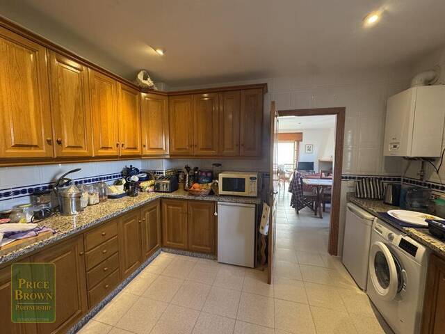 DV1607: Cortijo for Sale in Aljariz, Almería DV1607: Cortijo for Sale in Aljariz, Almería