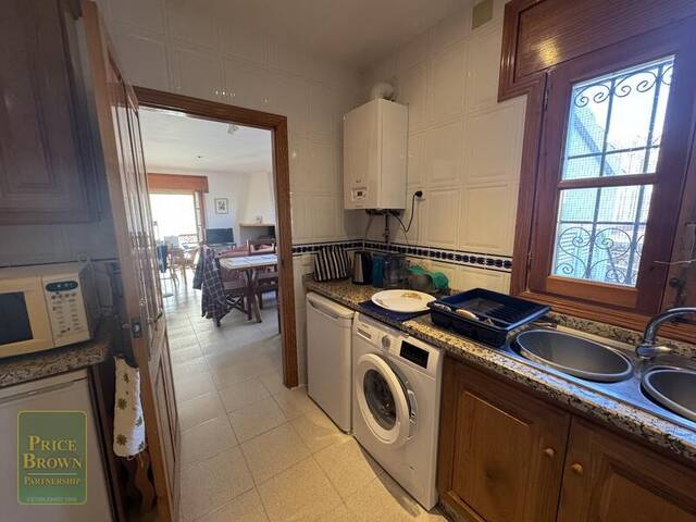 DV1607: Cortijo for Sale in Aljariz, Almería DV1607: Cortijo for Sale in Aljariz, Almería