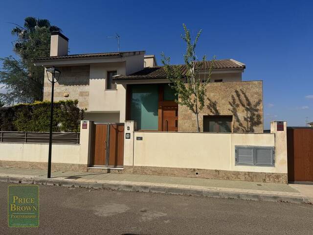 Villa in Huercal-Overa, Almería