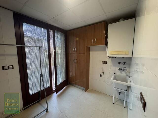 DV1613: Villa for Sale in Huercal-Overa, Almería