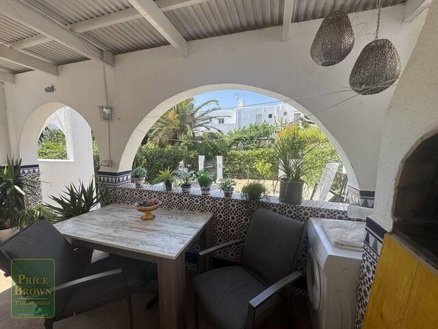 LV880: Villa for Sale in Mojácar, Almería