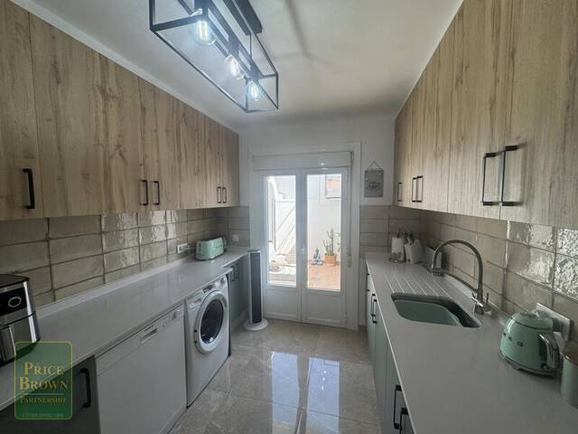 LV880: Villa for Sale in Mojácar, Almería